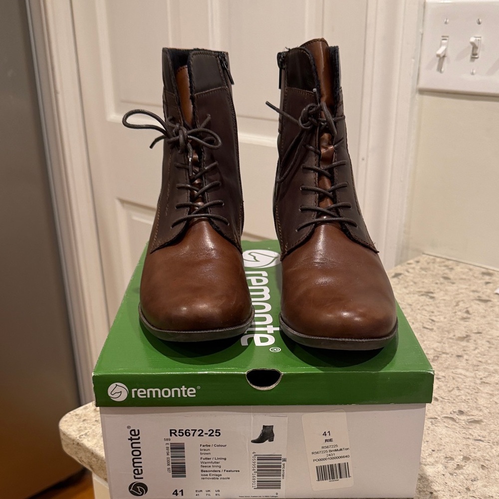 Remonte Brown Leather Ankle Boots